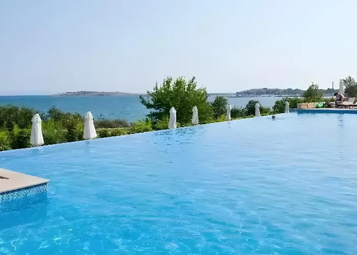 Marina Dream At Santa Marina,